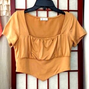 Haley & June Tan Cropped cap sleeve Top Sz L